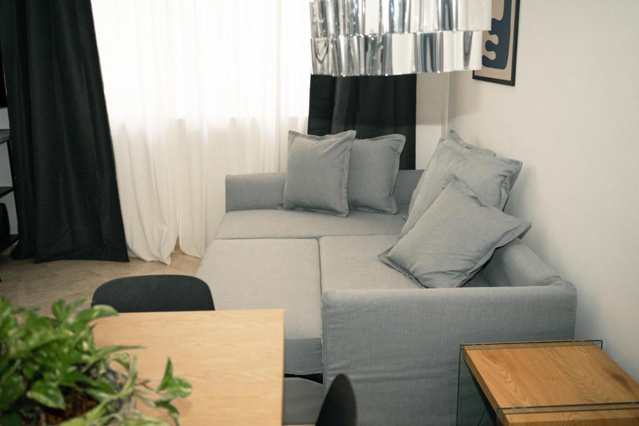 Black Marble - Design Apartment Bari Kültér fotó
